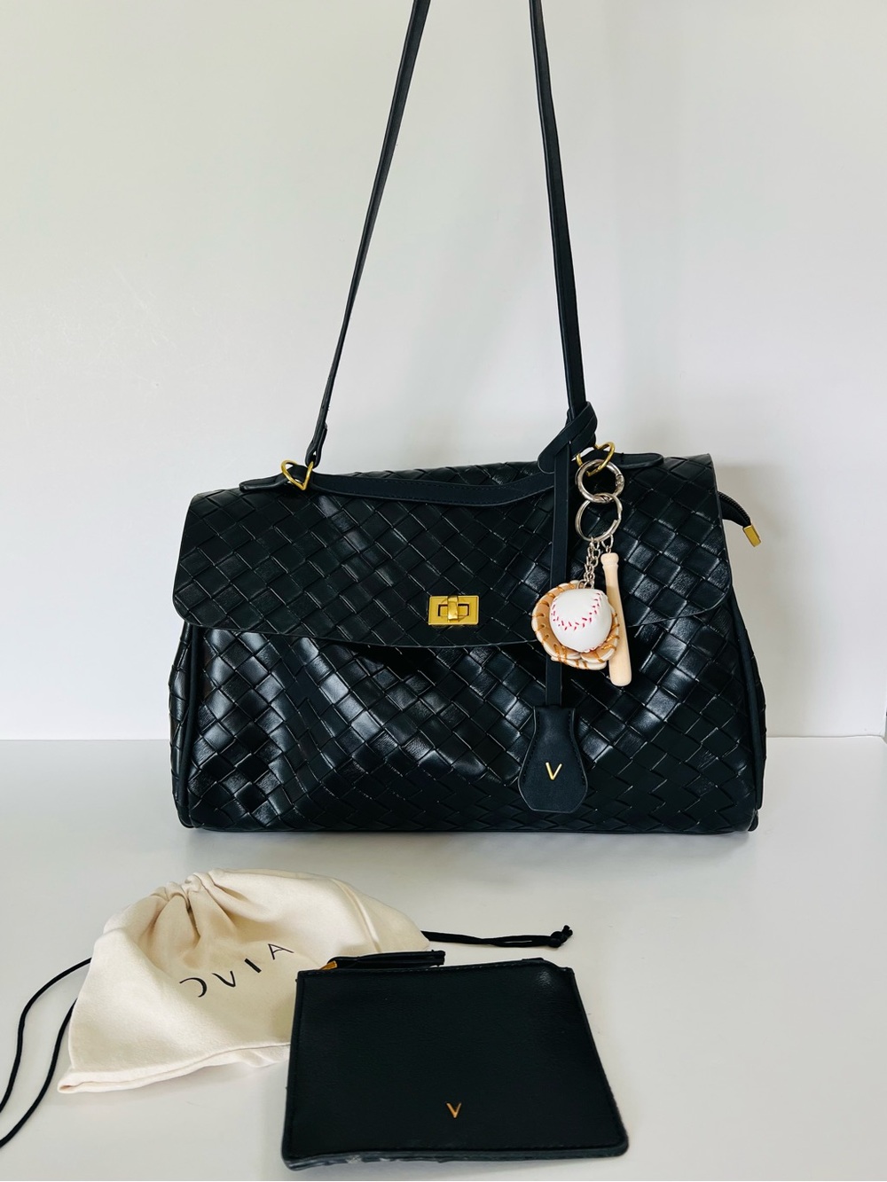 Vovia Bags Ciara Vintage Woven Shoulder Bag & Card Coin Pouch